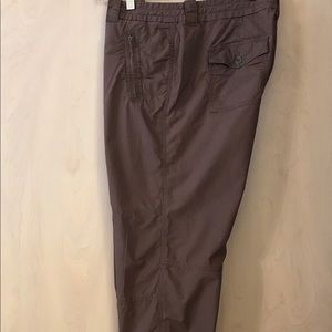 LOFT Brown Capris